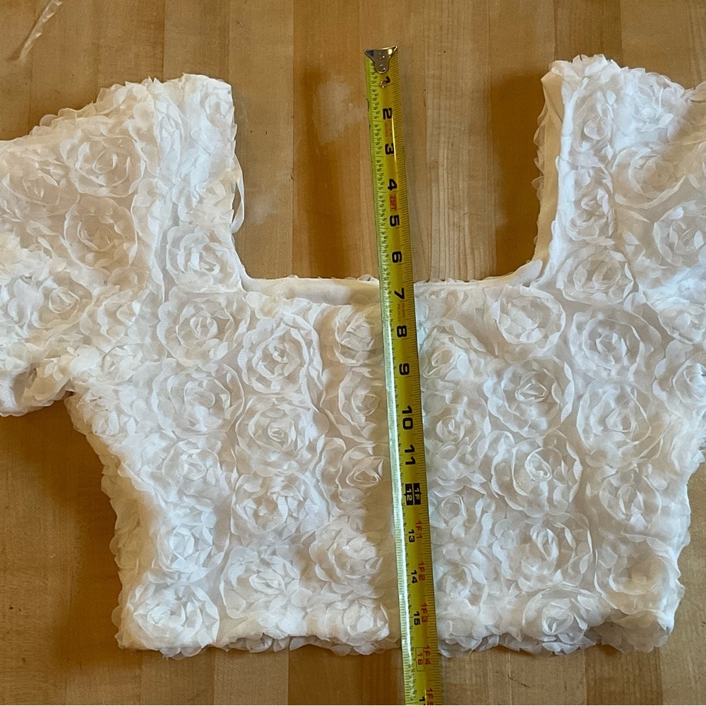 Julia by Love White Rosette Crop Top Puff Sleeve Bridal Event Size S - Picture 14 of 14